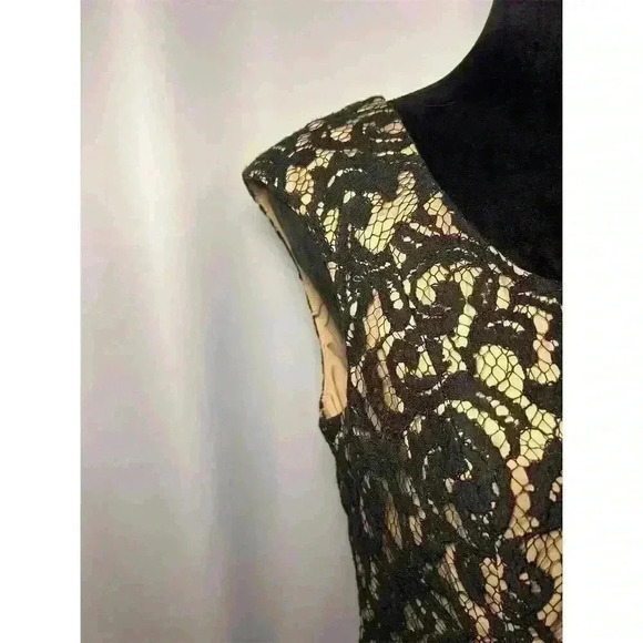 Adrianna Papell Women's Black Lace Sheath Dress Size 10 Party Cocktail - Picture 3 of 10
